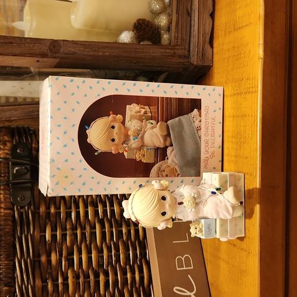 GIRL-Enesco Precious Moments stocking holder - Picture 5 of 10